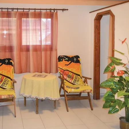 Six Bedroom Holiday In Stará Bystrica
