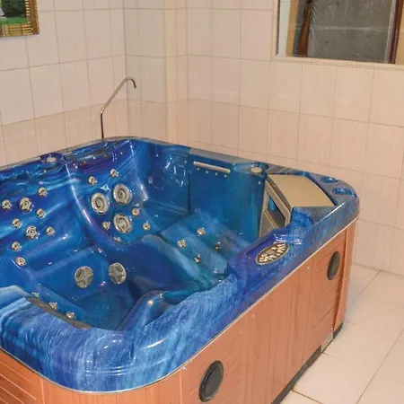 Six Bedroom Holiday In * Stará Bystrica